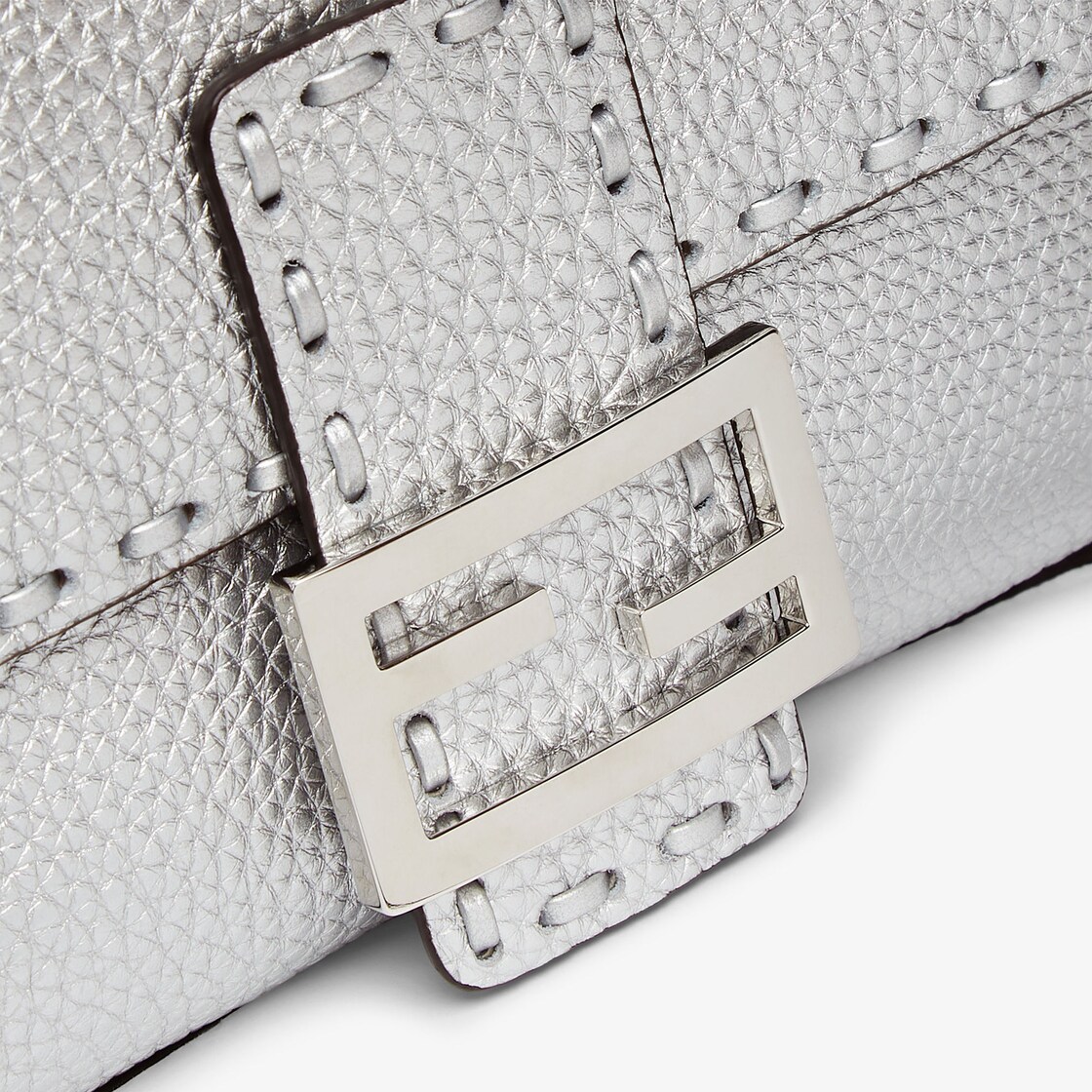 Baguette Medium 612 Hand-Sewn Topstitches - Image 5